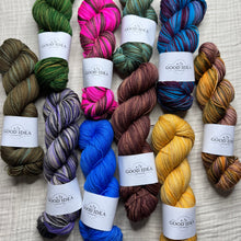 Load image into Gallery viewer, Good idea - Handlitað merino fingering garn