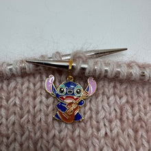 Load image into Gallery viewer, Prjónamerki - gítar Stitch