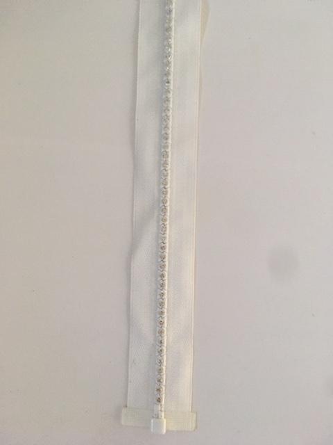 Rennilás með semelíu steinum, einföld röð