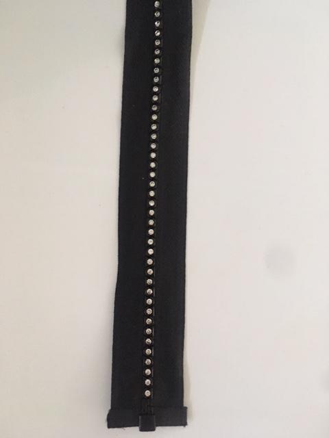 Rennilás með semelíu steinum, einföld röð